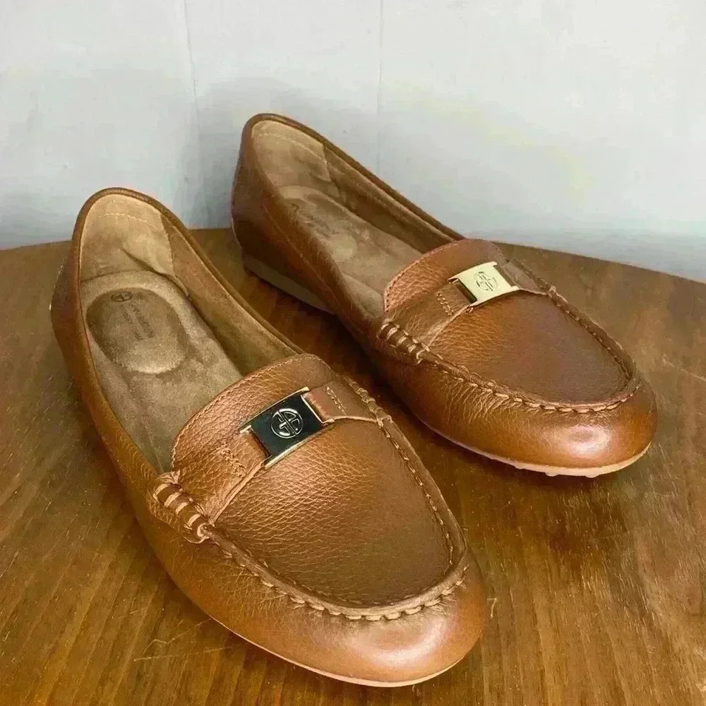Giani Bernini Women's Dailyn Memory Foam Loafers Brown Leather Size  US 7.5